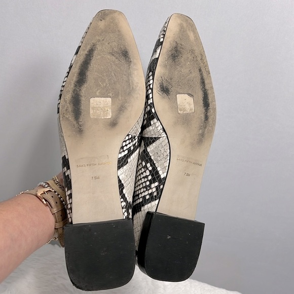 Saks Fifth Avenue Snake Embossed Black/White Leather Ballet Flat Slip size 7.5 - Picture 8 of 10
